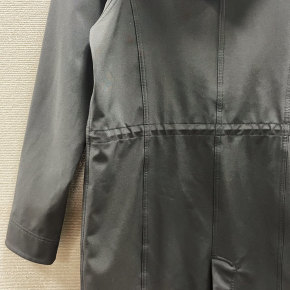 Lululemon Long Softshell Hoodied Jacket (8/M) - Picture 4 of 13